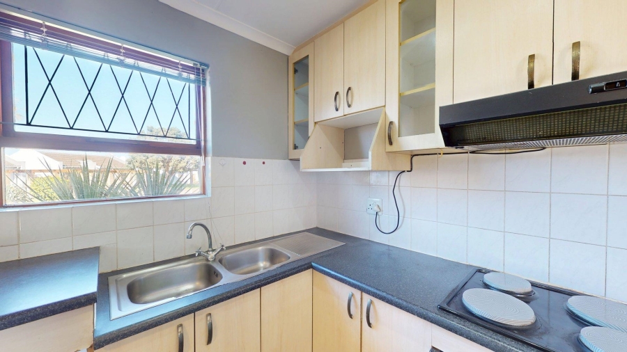 2 Bedroom Property for Sale in Kabega Park Eastern Cape